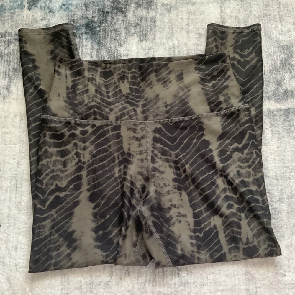 EVOLUTION AND CREATION The Brianna Legging